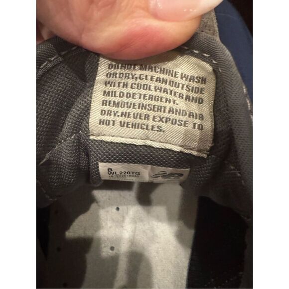 New Balance 220 Series Grey/Pink 10 - Picture 10 of 10